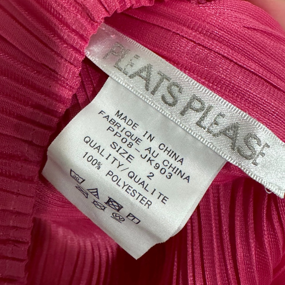 Issey miyaki pleats Vibrant Pink Pleated Top - Picture 3 of 3